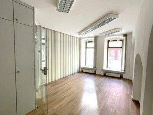 Bürofläche zur Miete provisionsfrei 6 € 2 Zimmer 41 m² Bürofläche Marktstraße 6 Neustadt Neustadt an der Orla 07806