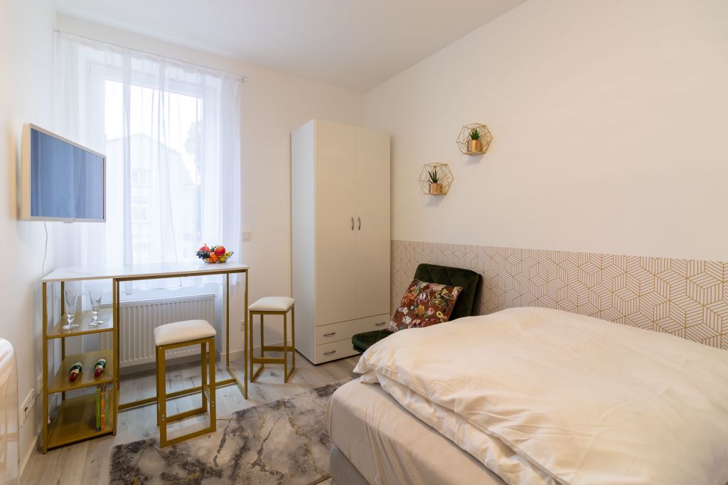 Wohnung zur Miete Wohnen auf Zeit 1.050 € 1 Zimmer 22 m²<br/>Wohnfläche ab sofort<br/>Verfügbarkeit Wehrhofstraße Rödelheim Frankfurt am Main 60489