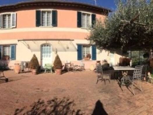 Einfamilienhaus zum Kauf 2.000.000 € 8 Zimmer 510 m² 80.000 m² Grundstück Forte dei Marmi 55042