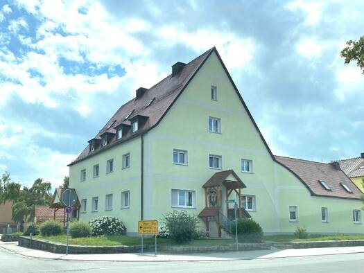 Mehrfamilienhaus zum Kauf 699.000 € 20 Zimmer 570 m² 1.074 m² Grundstück Rötz 92444