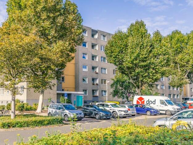 Wohnung zur Miete 689 € 3 Zimmer 83,6 m² 2. Geschoss Schleistraße 3 Weststadt Weststadt 38120