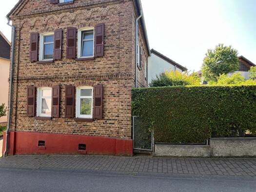 Bauernhaus zum Kauf 267.000 € 7 Zimmer 158 m² 760 m² Grundstück frei ab sofort Kaltenholzhausen 65558