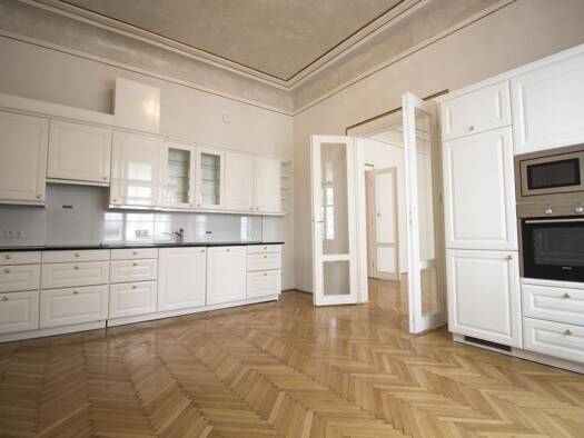 Wohnung zur Miete 1.950 € 1 Zimmer frei ab 20.10.2026 Schwabing-Freimann München 80802