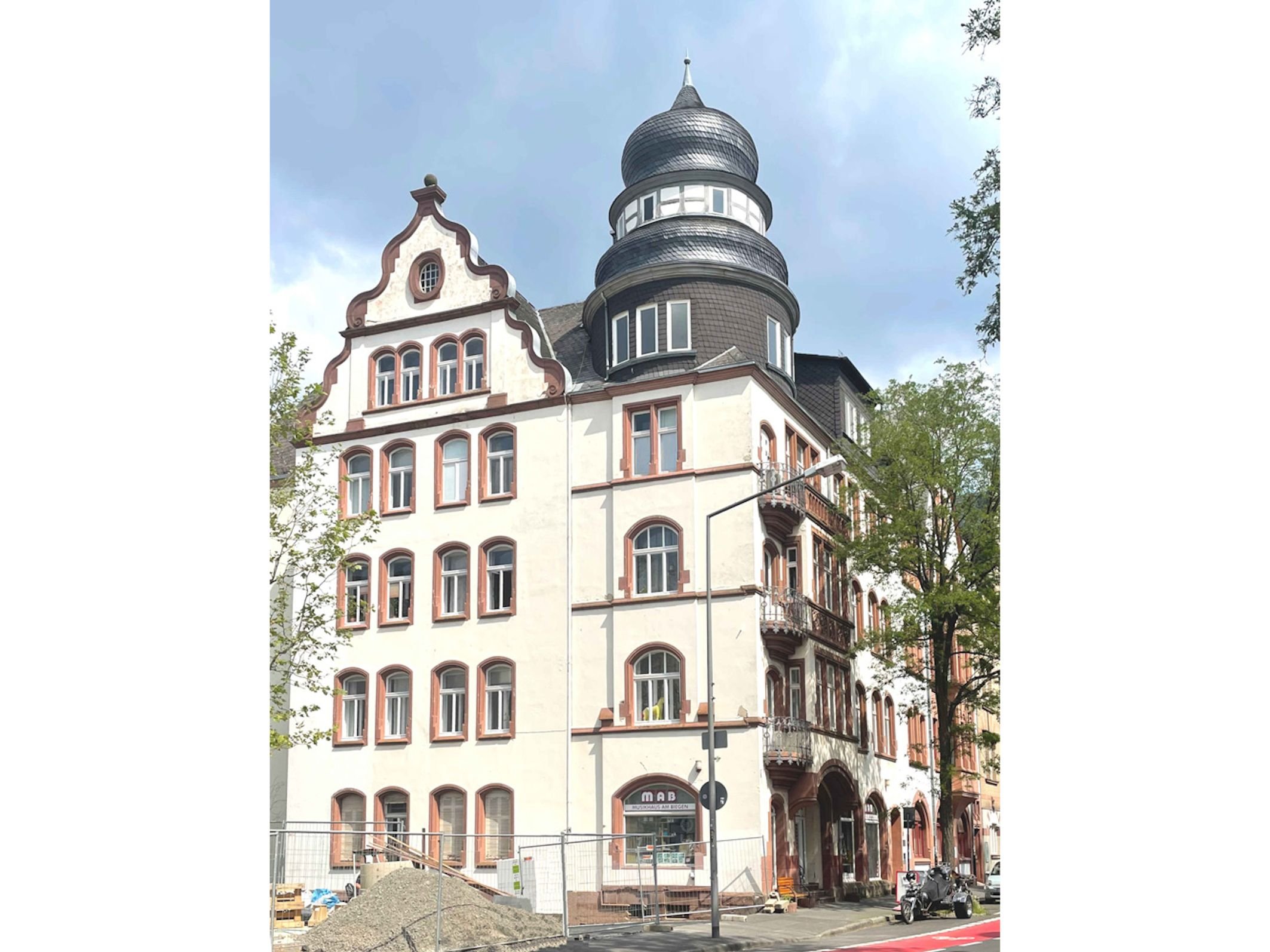 Studio zur Miete 1.900 € 7 Zimmer 220 m²<br/>Wohnfläche ab sofort<br/>Verfügbarkeit Kliniksviertel Marburg 35037