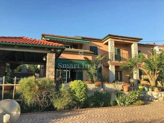 Haus zum Kauf 915.000 € 4 Zimmer 235 m² Kostrena Kostrena