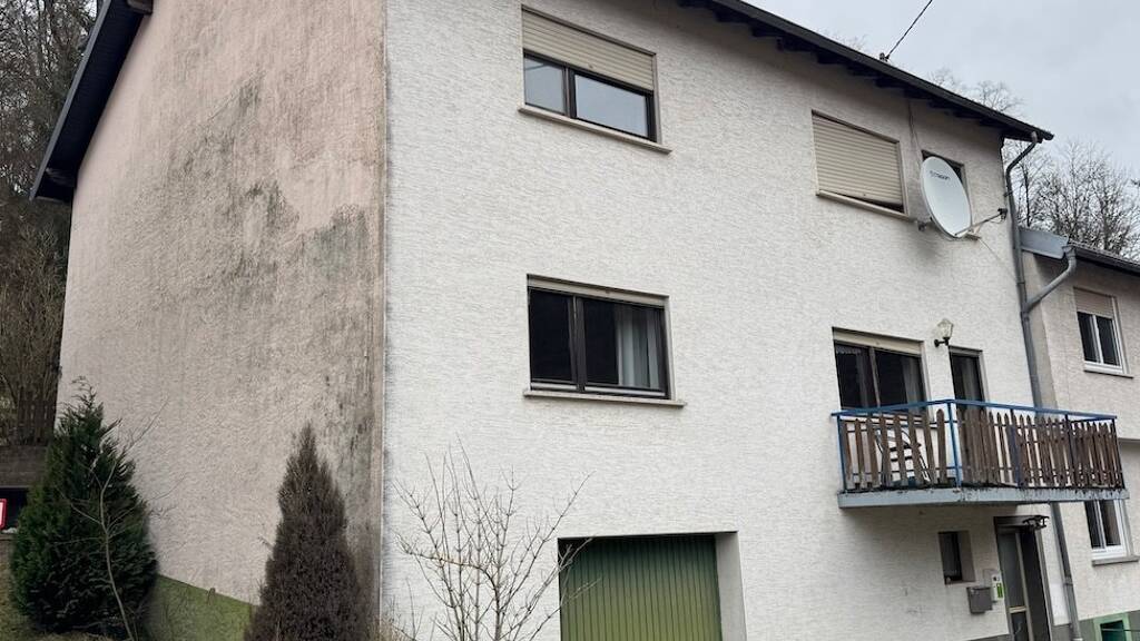 Doppelhaushälfte zum Kauf 84.000 € 186 m² 1.222 m² Grundstück Im Eck 18a Nohen 55767