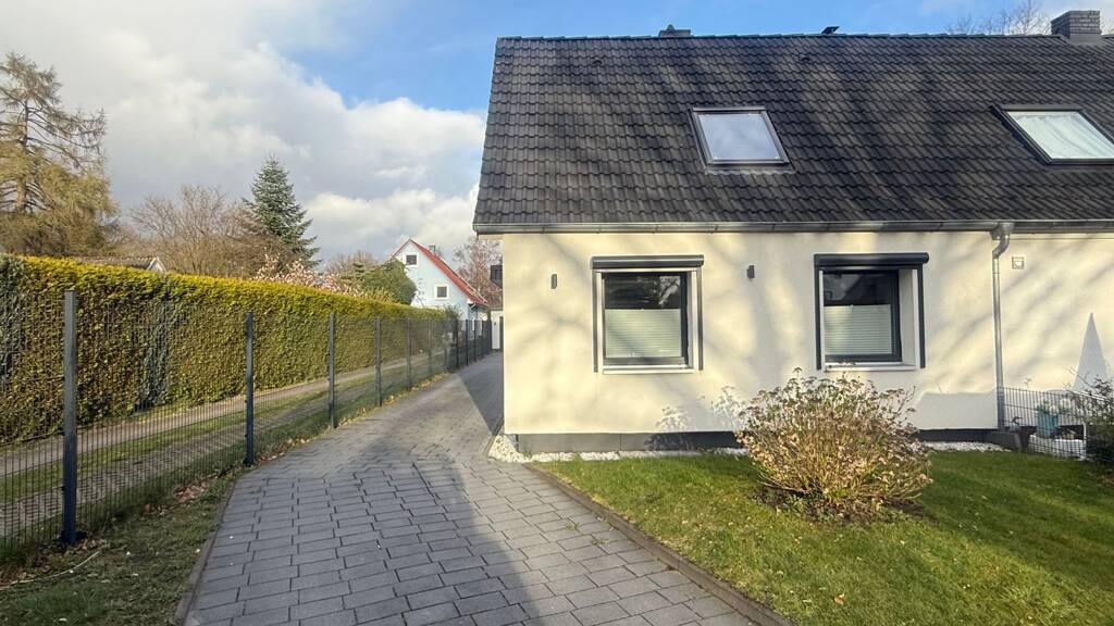 Reihenendhaus zum Kauf 645.000 € 4 Zimmer 123 m² 700 m² Grundstück frei ab 01.09.2026 Lurup Hamburg 22547