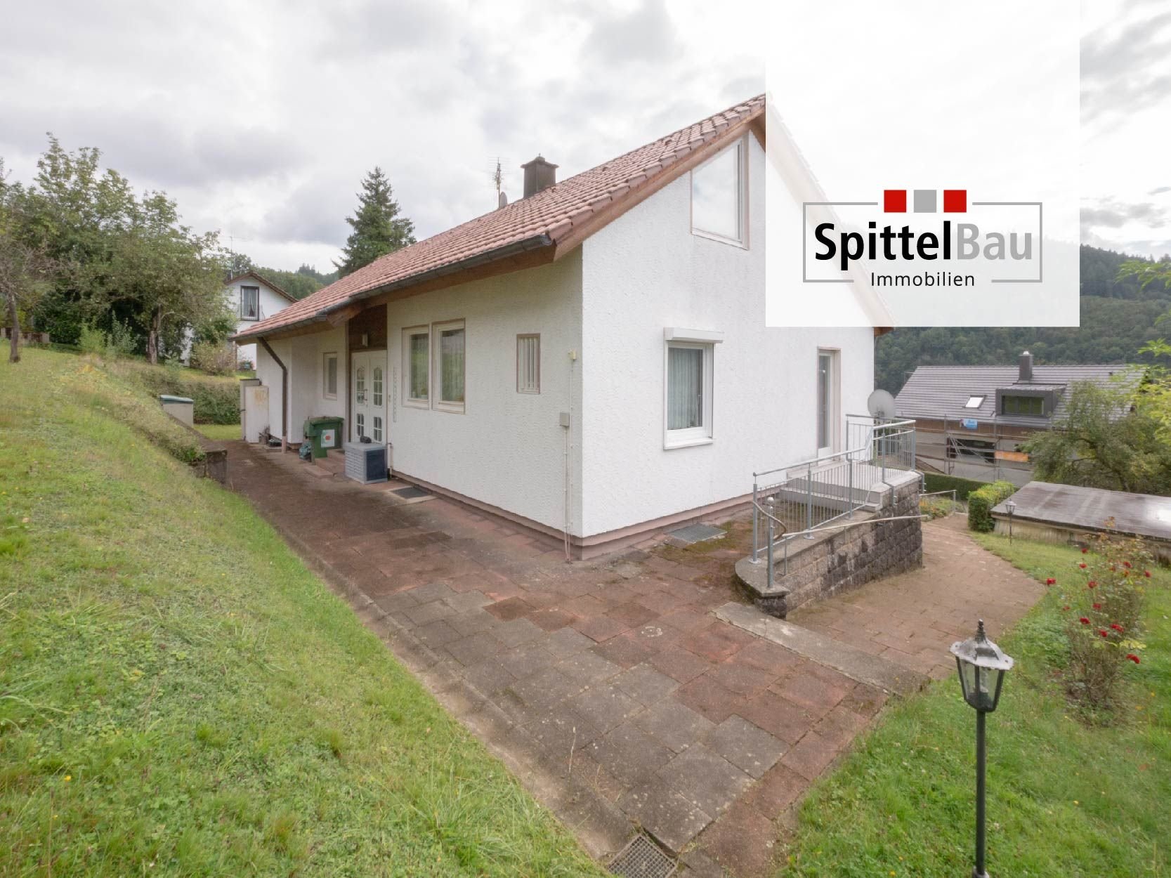 Einfamilienhaus zum Kauf 349.000 € 9 Zimmer 180 m²<br/>Wohnfläche 934 m²<br/>Grundstück Wolfach Wolfach 77709