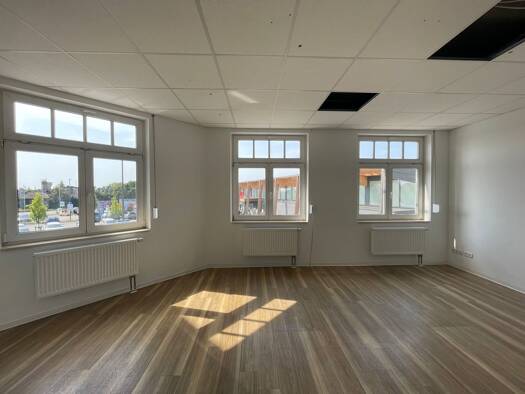 Praxis zur Miete provisionsfrei 1.857 € 12 Zimmer 260 m² Bürofläche Luchplatz 3a Roßlau Dessau-Roßlau 06862