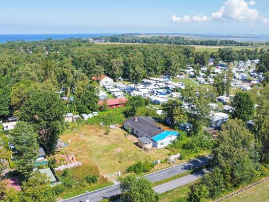 Haus zum Kauf 299.000 € 12 Zimmer 278 m² 1.142 m² Grundstück Dierhagen Strand Dierhagen 18347