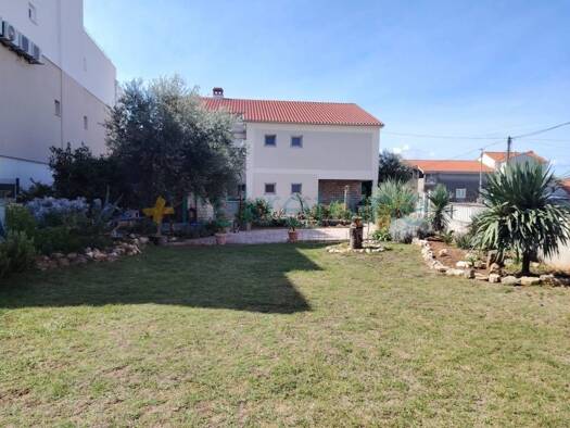 Haus zum Kauf 680.000 € 14 Zimmer 305 m² Sukosan