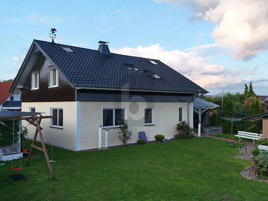 Einfamilienhaus zum Kauf 380.000 € 8 Zimmer 193 m² 920 m² Grundstück Hattorf am Harz 37197