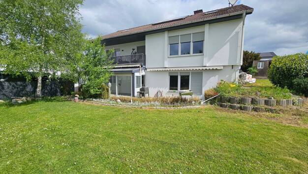 Mehrfamilienhaus zum Kauf 485.000 € 8 Zimmer 220 m² 895 m² Grundstück Biebelried Biebelried 97318