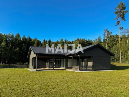 Einfamilienhaus zum Kauf 420.000 € 4 Zimmer 142 m² 2.409 m² Grundstück Kracu 6 Babite 2107