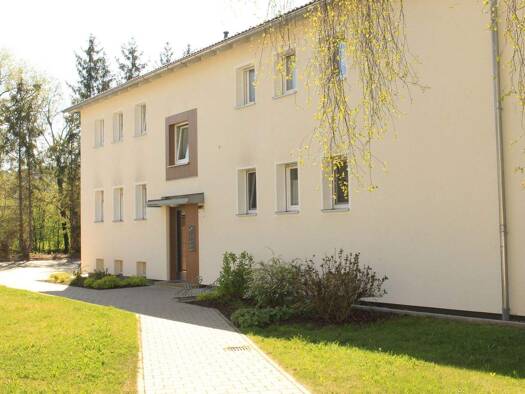 Wohnung zur Miete 752 € 3 Zimmer 68,3 m² 1. Geschoss frei ab sofort Altenmarkter Straße 7 Schwarzau Trostberg 83308