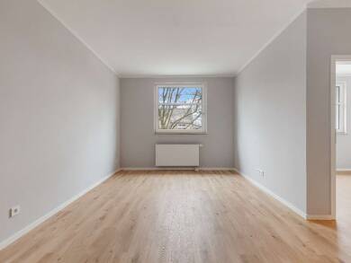 Wohnung zur Miete 850 € 2 Zimmer 47 m² 2. Geschoss frei ab 01.08.2025 Berliner Straße 77A Hennigsdorf 16761