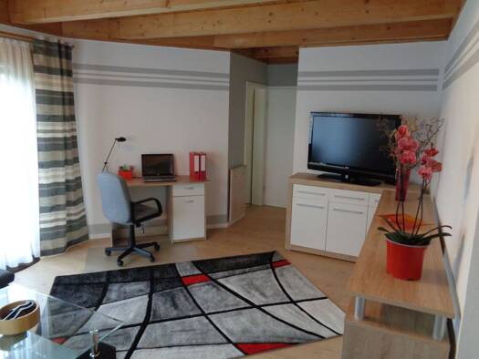 Wohnung zur Miete 1.300 € 2 Zimmer 50 m² Geschoss 1/2 frei ab 01.05.2026 Lohhof Unterschleißheim 85716