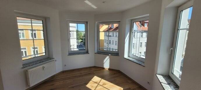 Property thumbnail 12