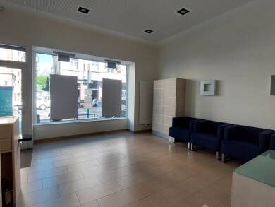 Laden zur Miete 3.800 € 3 Zimmer 60 m² Verkaufsfläche Frankfurt am Main 60596