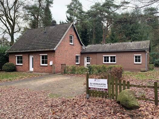 Einfamilienhaus zum Kauf 215.000 € 7 Zimmer 125 m² 1.139 m² Grundstück frei ab sofort Munderloh Hatten 26209