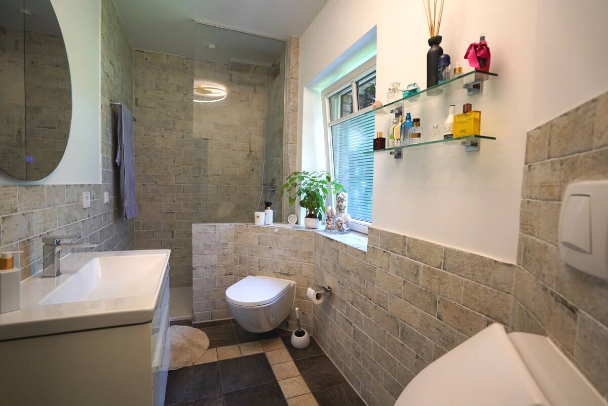 Property thumbnail 15