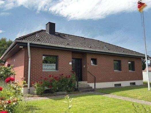 Einfamilienhaus zum Kauf 368.000 € 4 Zimmer 107 m² 926 m² Grundstück Rethwisch 23847