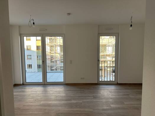 Wohnung zur Miete 807 € 1 Zimmer 33,6 m² Geschoss 3/6 frei ab sofort Neustadt Mainz 55118