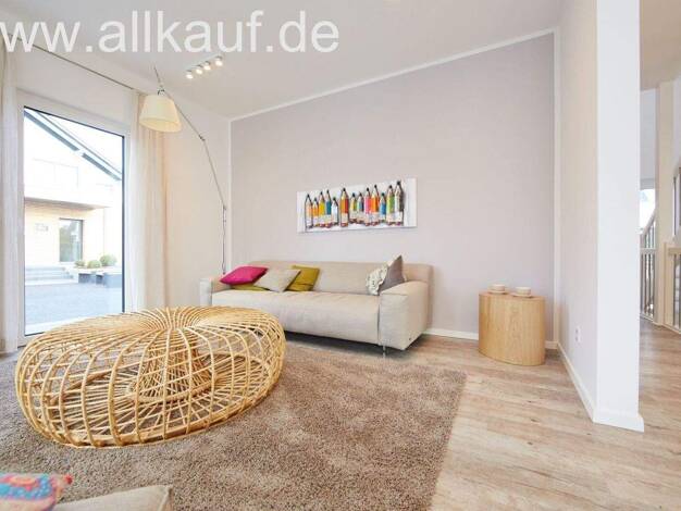 Haus zum Kauf 520.000 € 5 Zimmer 234,3 m² 591,2 m² Grundstück Feuchten 84092
