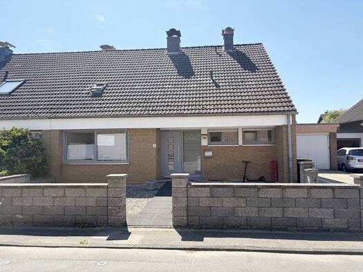 Doppelhaushälfte zum Kauf provisionsfrei 325.000 € 4 Zimmer 132 m² 490 m² Grundstück Kierdorf Erftstadt 50374
