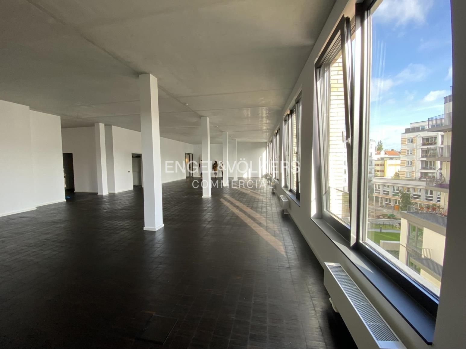 Büro-/Praxisfläche zur Miete 27 € 215 m²<br/>Bürofläche ab 215 m²<br/>Teilbarkeit Friedrichshain Berlin 10245