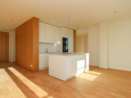 Wohnung zur Miete 1.869 € 2 Zimmer 82,7 m² 4. Geschoss frei ab 01.04.2026 Memminger Platz 4 Moosach München 80997