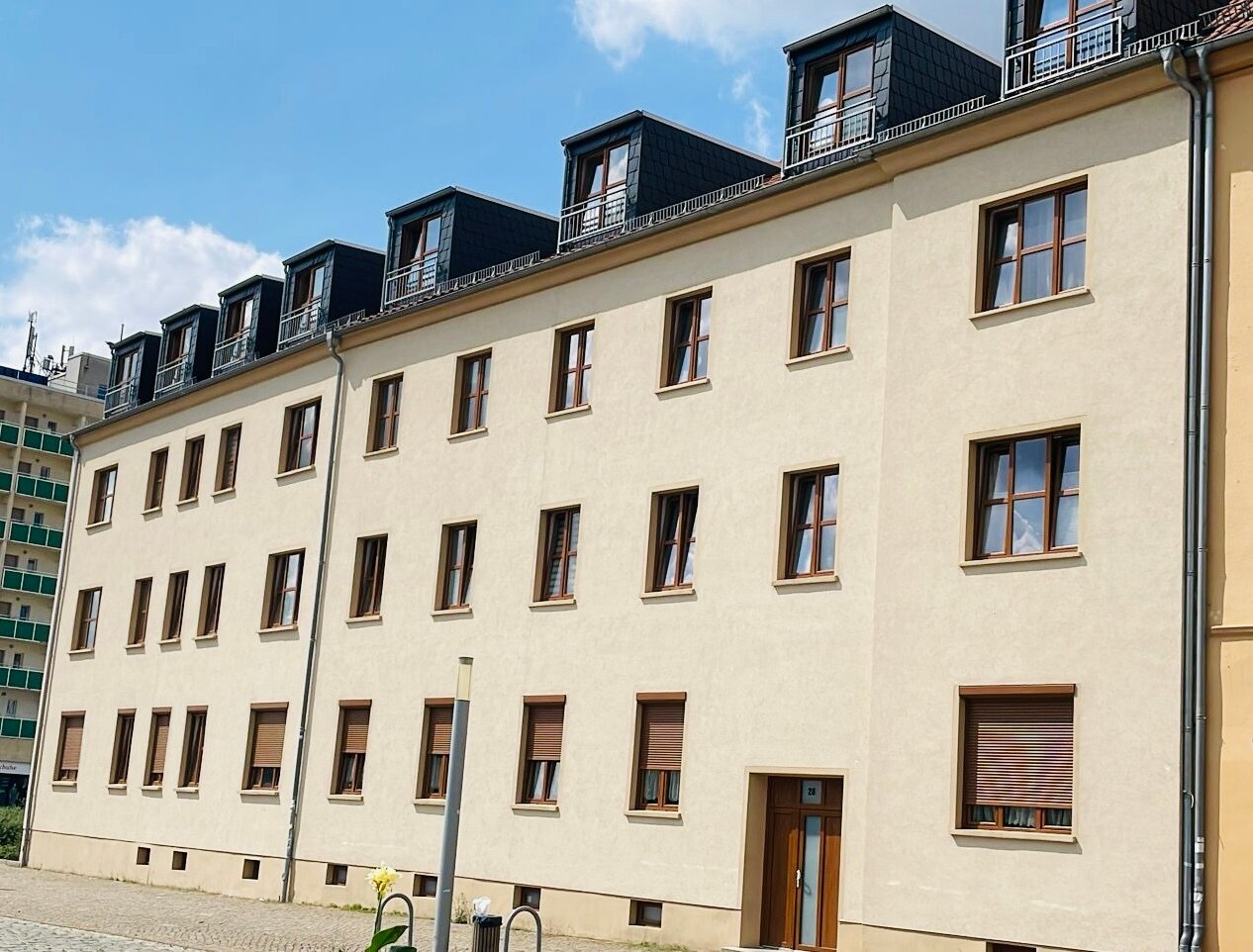 Wohnung zur Miete 570 € 3 Zimmer 80,3 m²<br/>Wohnfläche 2.<br/>Geschoss ab sofort<br/>Verfügbarkeit Markt 28 Zerbst Zerbst/Anhalt 39261