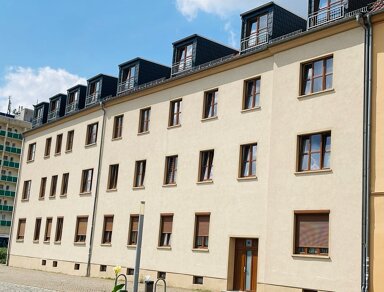 Wohnung zur Miete 570 € 3 Zimmer 80,3 m² 2. Geschoss frei ab sofort Markt 28 Zerbst Zerbst/Anhalt 39261