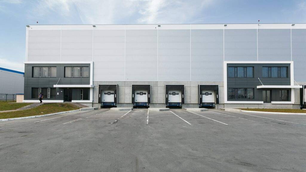 Lagerhalle zur Miete - Erstbezug provisionsfrei 17.000 m² Lagerfläche Hafen Nürnberg 90451