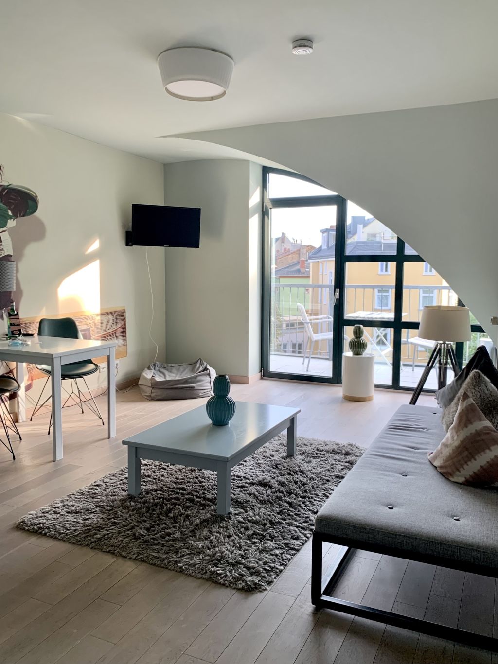 Wohnung zur Miete Wohnen auf Zeit 2.590 € 1 Zimmer 50 m²<br/>Wohnfläche 21.11.2024<br/>Verfügbarkeit Merianplatz Nordend - Ost Frankfurt am Main 60316