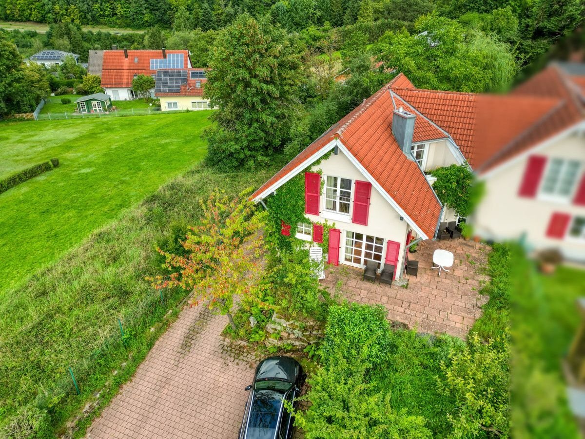 Haus zum Kauf 550.000 € 6,5 Zimmer 163,5 m²<br/>Wohnfläche 617 m²<br/>Grundstück Bad Herrenalb Bad Herrenalb / Kullenmühle 76332