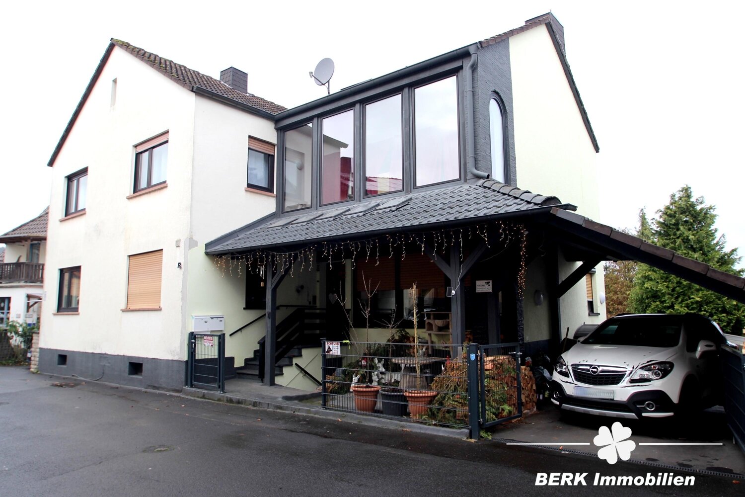 Mehrfamilienhaus zum Kauf 399.000 € 5 Zimmer 220,2 m²<br/>Wohnfläche 348 m²<br/>Grundstück Mömbris Mömbris 63776