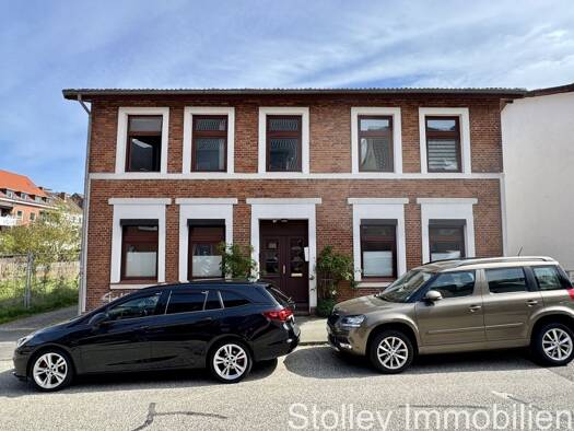 Mehrfamilienhaus zum Kauf 475.000 € 9 Zimmer 214 m² 671 m² Grundstück Wellingdorf Wellingdorf 24148