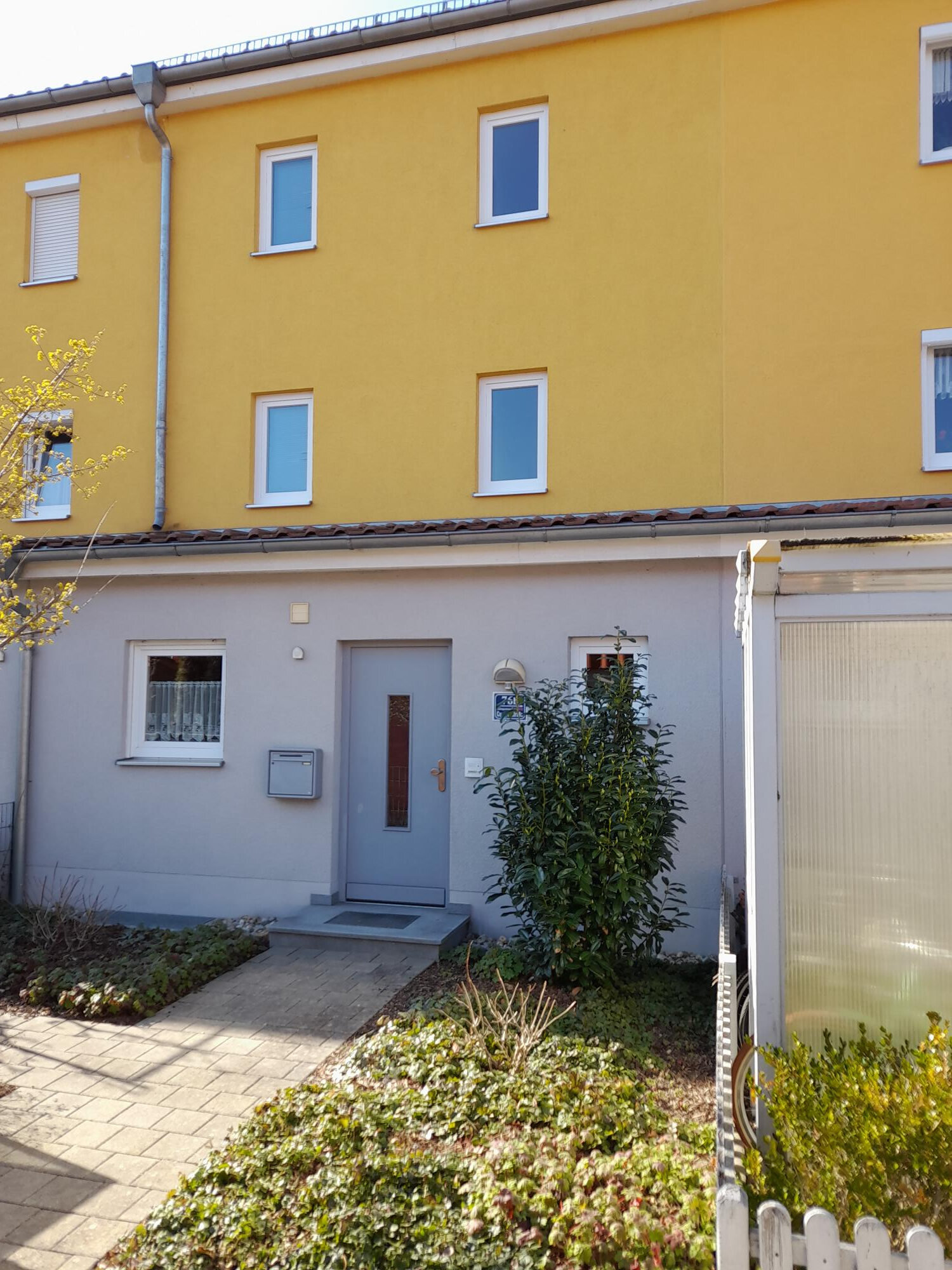 Reihenmittelhaus zum Kauf provisionsfrei als Kapitalanlage geeignet 650.000 € 5 Zimmer 124 m²<br/>Wohnfläche 184 m²<br/>Grundstück Cusanusstraße 76b Hollerstauden Ingolstadt 85049