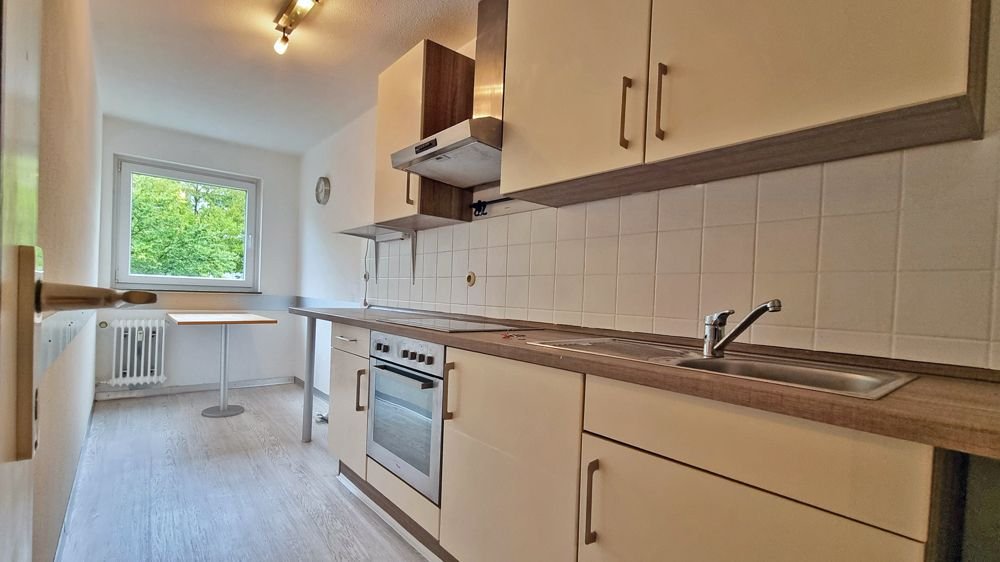 Wohnung zum Kauf 270.000 € 2 Zimmer 64,8 m²<br/>Wohnfläche 1.<br/>Geschoss ab sofort<br/>Verfügbarkeit Fuerstenberg Konstanz 78467