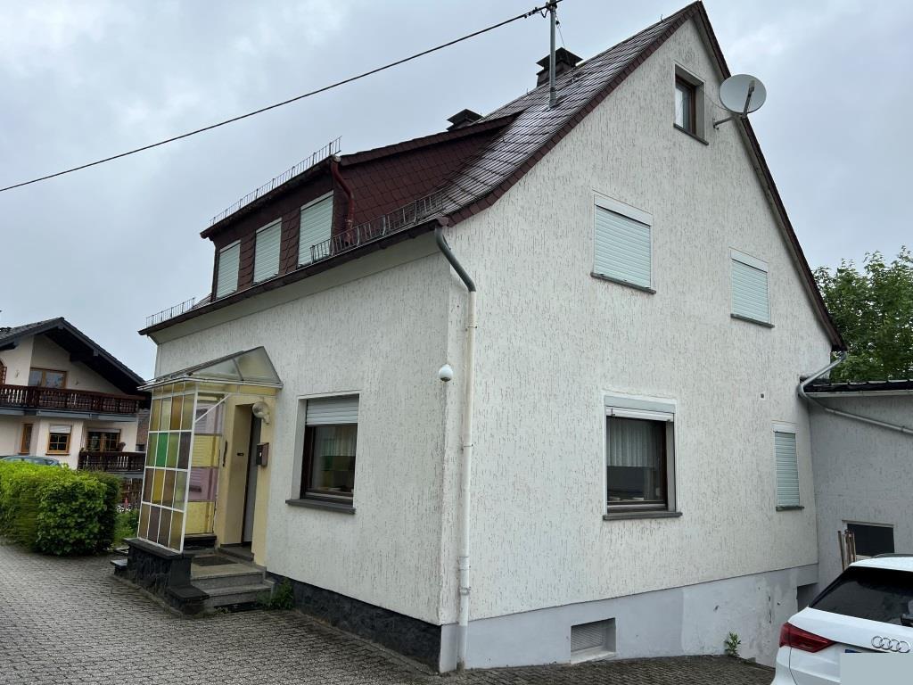 Einfamilienhaus zum Kauf 95.000 € 6 Zimmer 130 m²<br/>Wohnfläche 533 m²<br/>Grundstück Langenfeld 56729