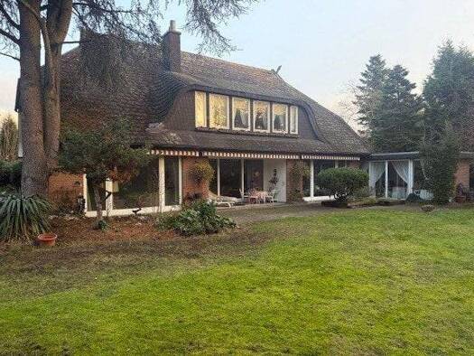 Einfamilienhaus zum Kauf 1.280.000 € 7 Zimmer 260 m² 2.264 m² Grundstück Großburgwedel Burgwedel 30938