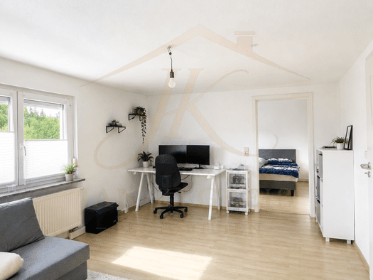 Wohnung zum Kauf 76.000 € 2,5 Zimmer 50 m² 1. Geschoss Straßberg Straßberg 72479