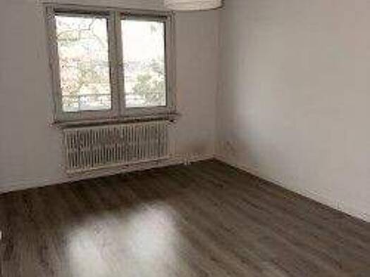 Wohnung zur Miete 400 € 2 Zimmer 57 m² 2. Geschoss frei ab sofort Eichenstraße 27 Hochheide Duisburg 47198
