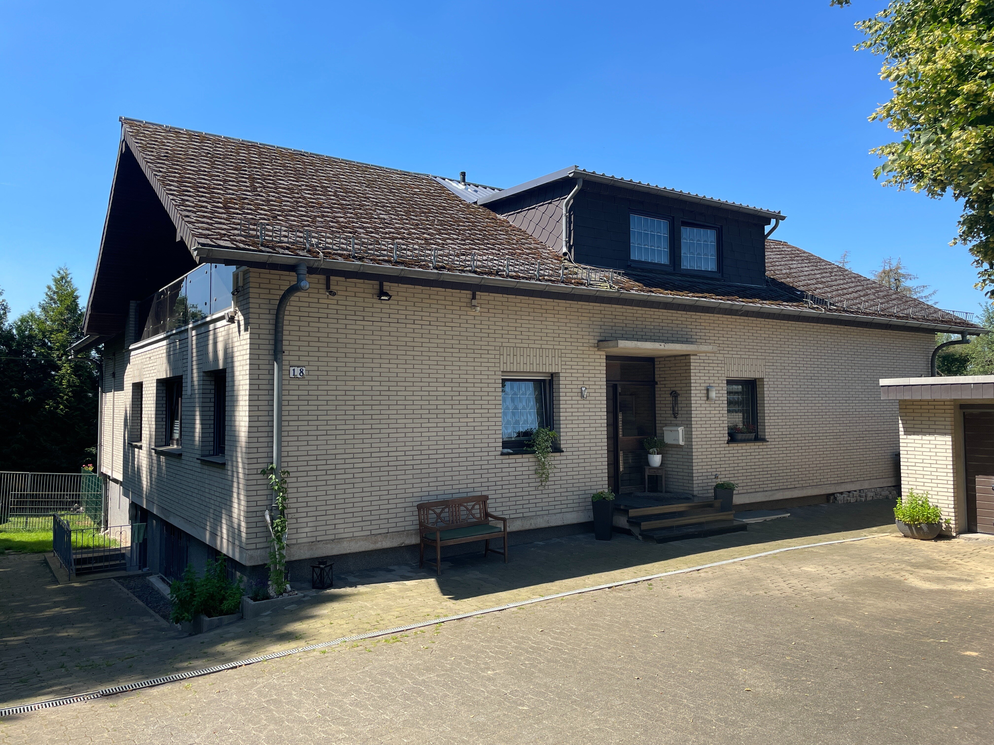 Einfamilienhaus zum Kauf 479.000 € 7 Zimmer 300 m²<br/>Wohnfläche 2.942 m²<br/>Grundstück Luckenbach 57629