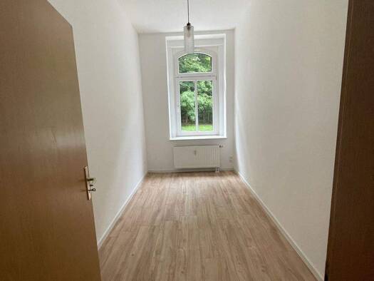 Wohnung zur Miete 270 € 3 Zimmer 54 m² Neundorfer Straße 95 Westend Plauen 08523