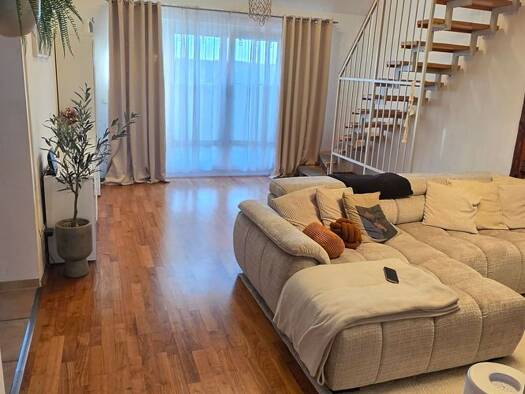 Maisonette zur Miete 1.300 € 4,5 Zimmer 115 m² Geschoss 3/5 frei ab 01.01.2027 Hardhöhe Fürth 90766