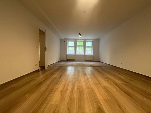 Offene Bürofläche zur Miete provisionsfrei 126 € 4 Zimmer 126 m² Bürofläche Humboldtstraße 4 Frankfurt Frankfurt (Oder) 15230