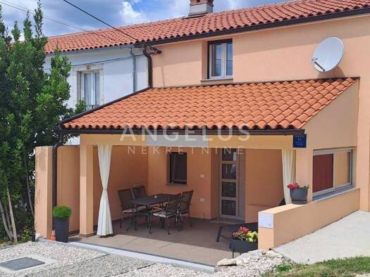 Haus zur Miete 900 € 2 Zimmer 45 m² Labin
