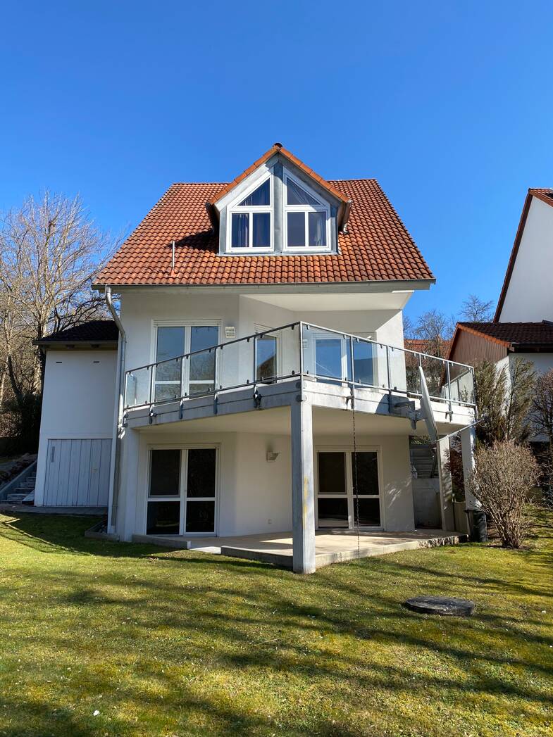 Einfamilienhaus zur Miete 2.650 € 7 Zimmer 190 m² 1.228 m² Grundstück frei ab 01.07.2025 Ringstraße 146 Herzogenaurach 7 Herzogenaurach 91074